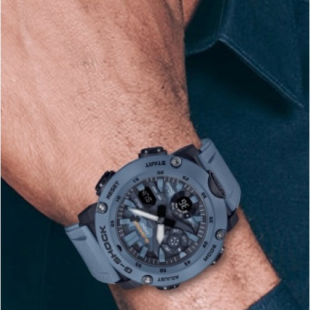 Casio G-SHOCK Classic Men’s Watch GA2000SU-2A